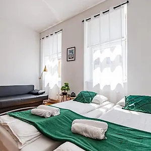 My - Cityroom Apartahotel Viena